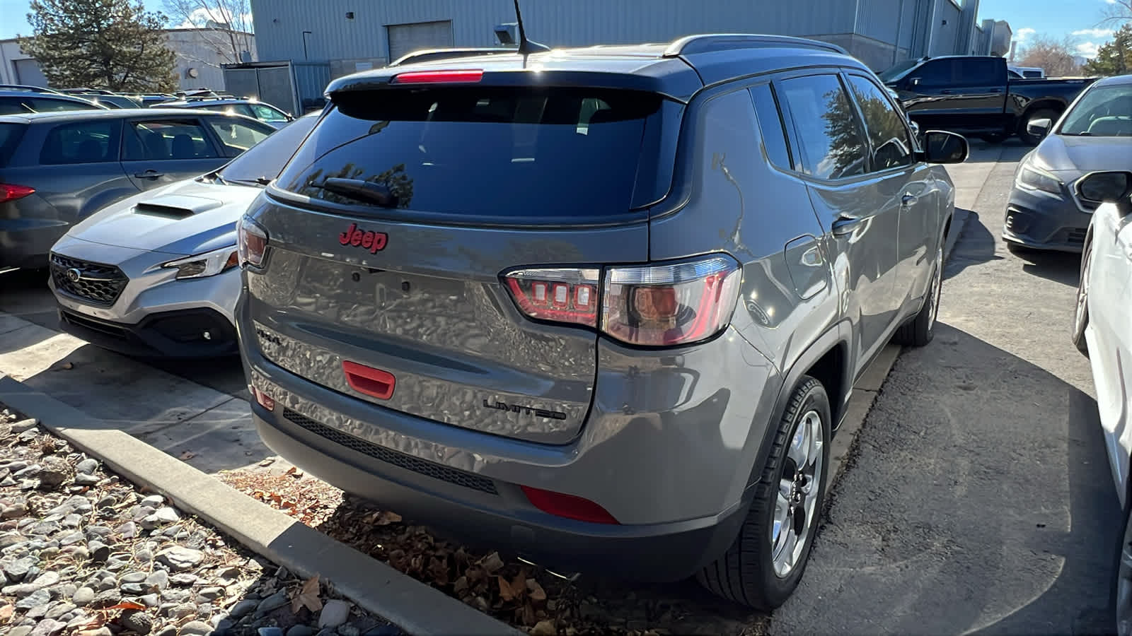 Thumbnail: 2021 Jeep Compass - 12