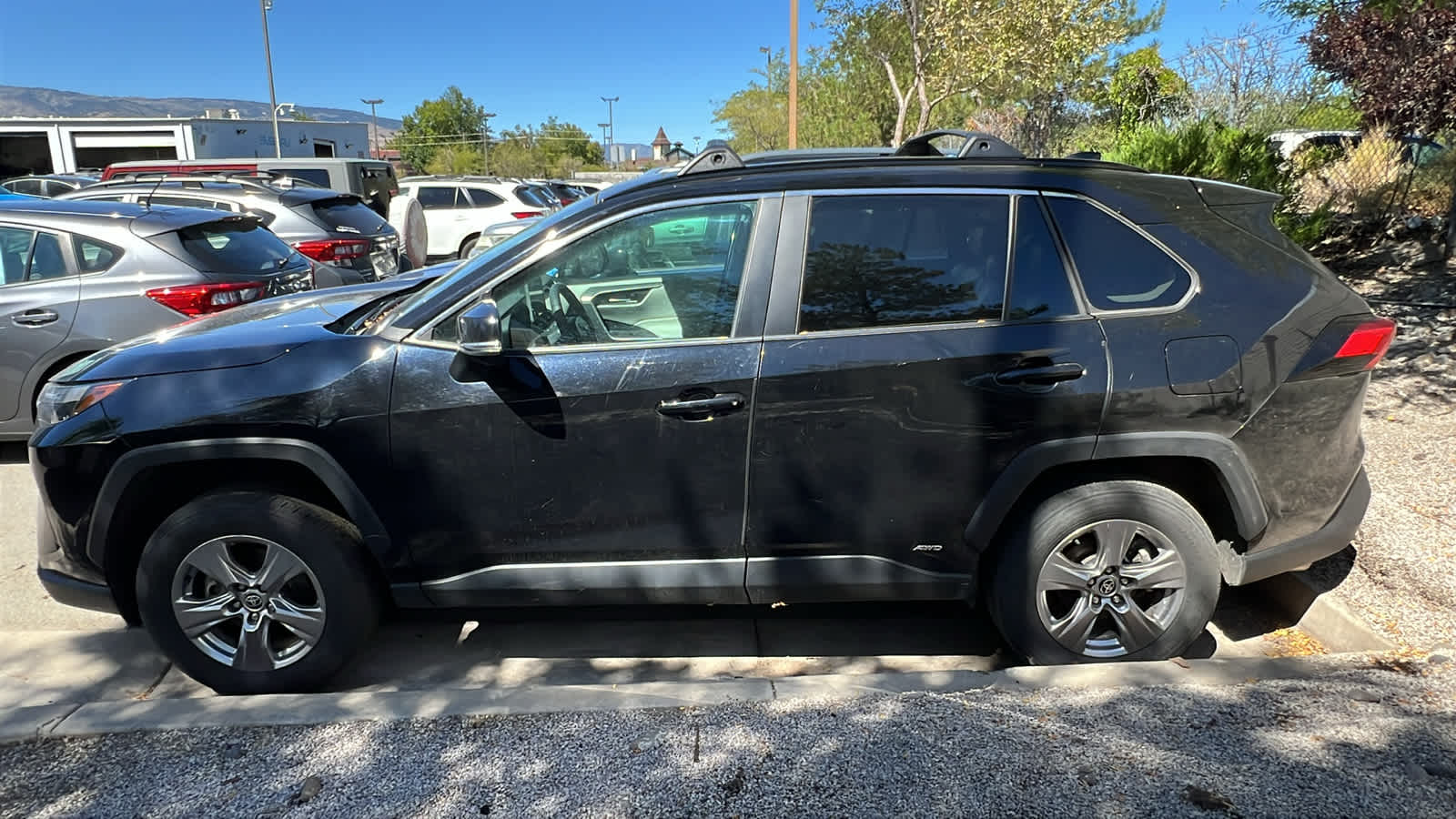 Thumbnail: 2023 Toyota RAV4 - 14