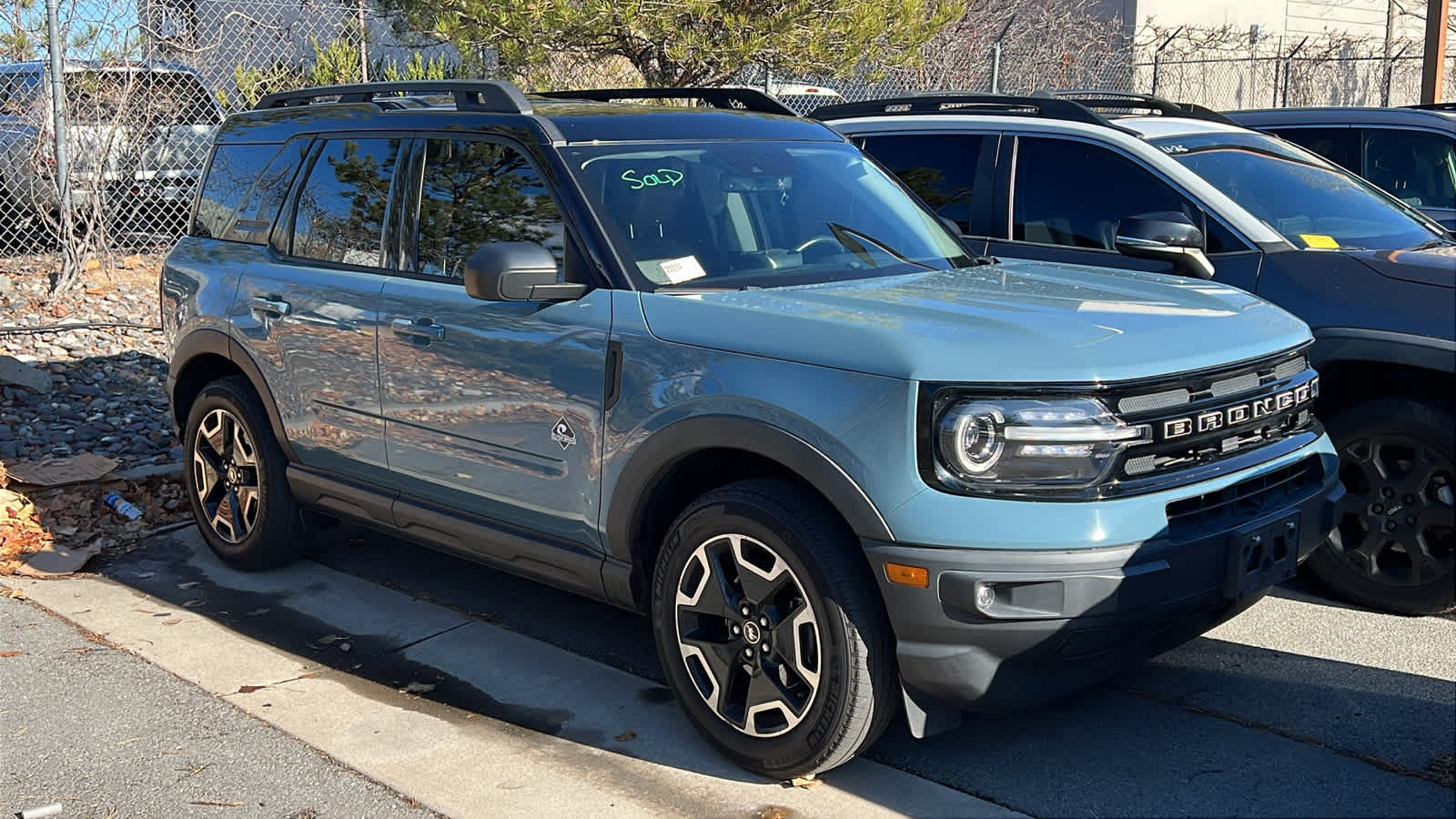 Thumbnail: 2022 Ford Bronco Sport - 3