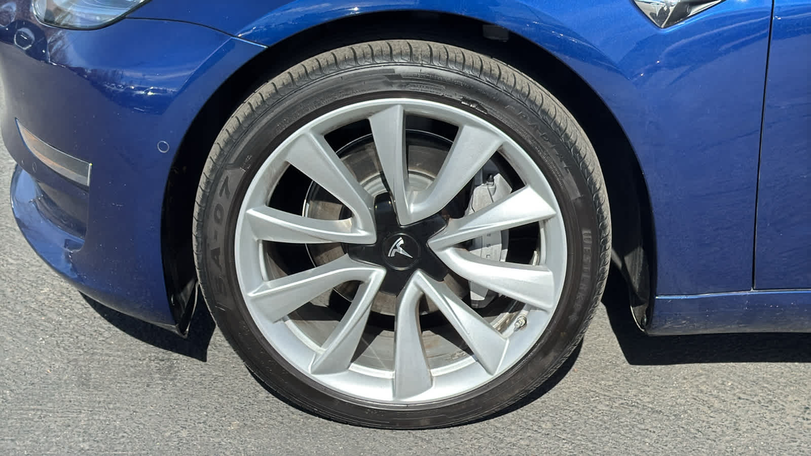 Thumbnail: 2019 Tesla Model 3 - 9