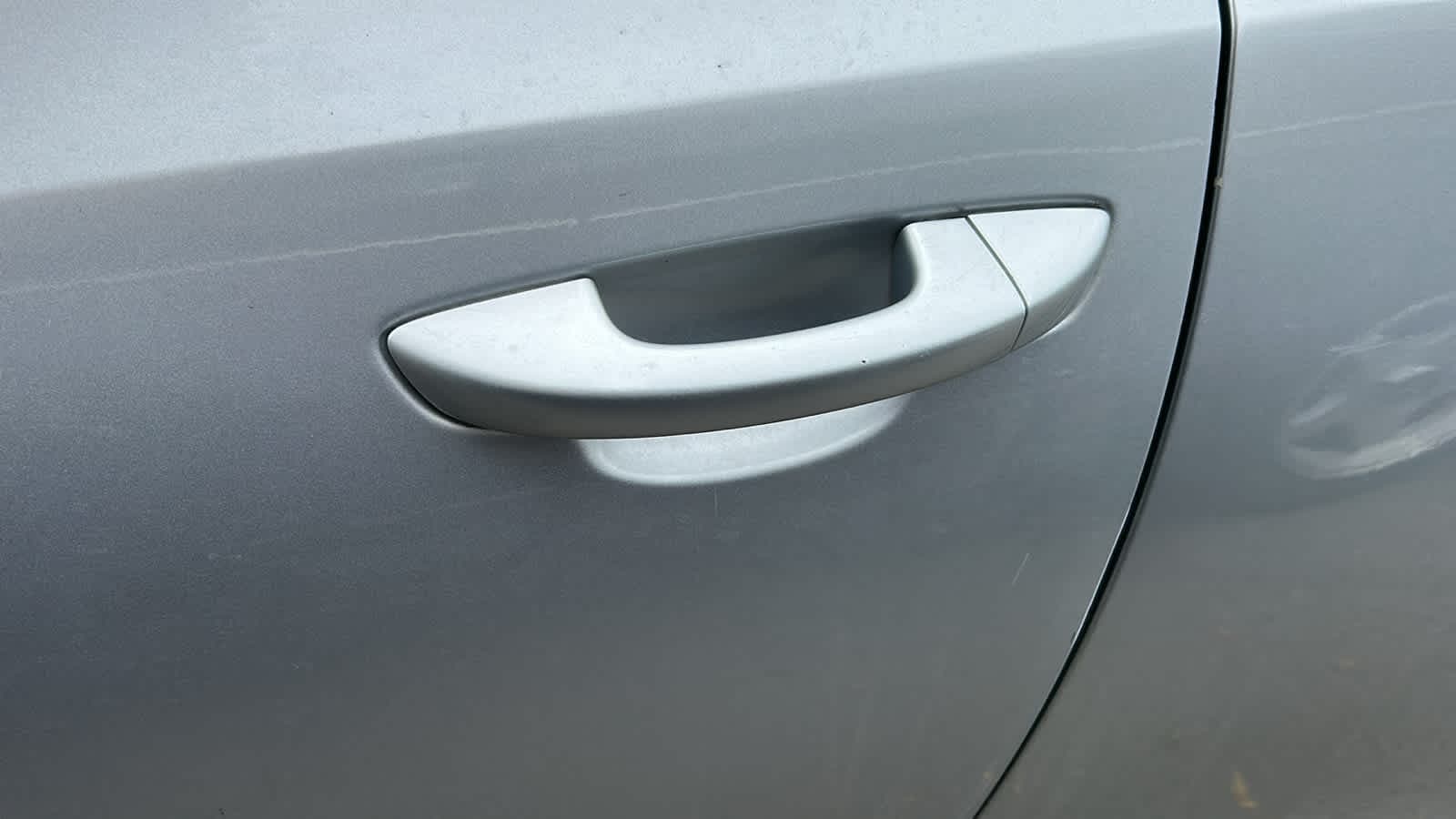 Thumbnail: 2012 Volkswagen Golf - 5