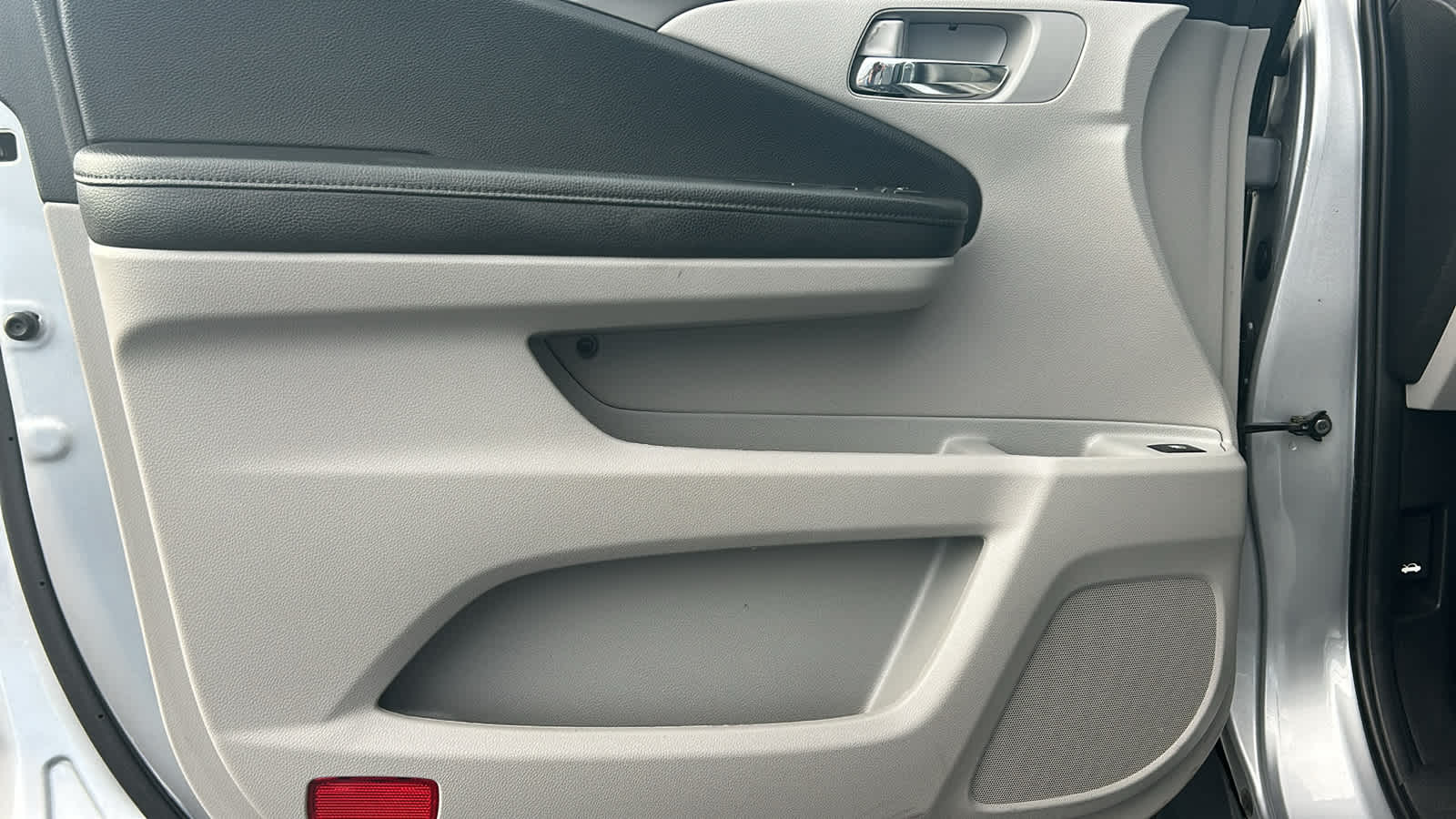 Thumbnail: 2019 Honda Pilot - 23