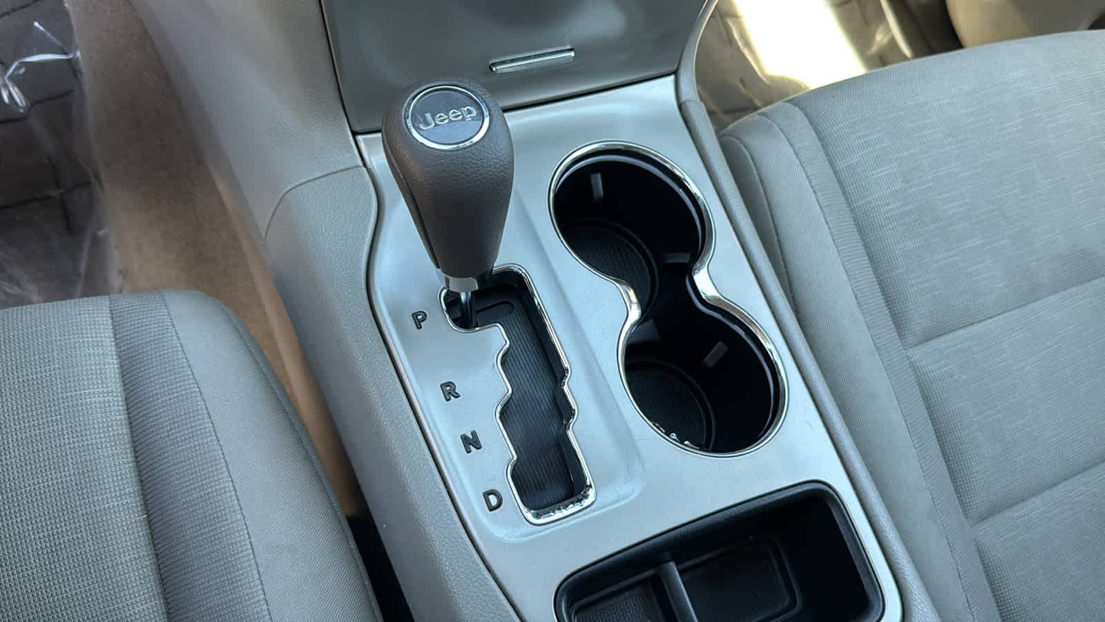 Thumbnail: 2013 Jeep Grand Cherokee - 13