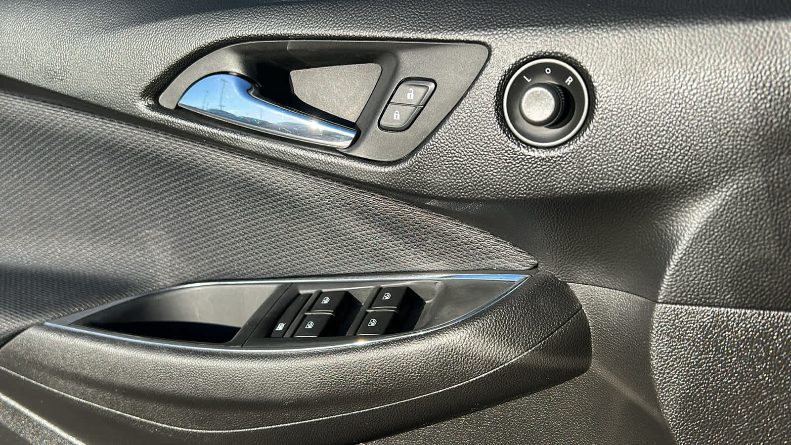 Thumbnail: 2019 Chevrolet Cruze - 22