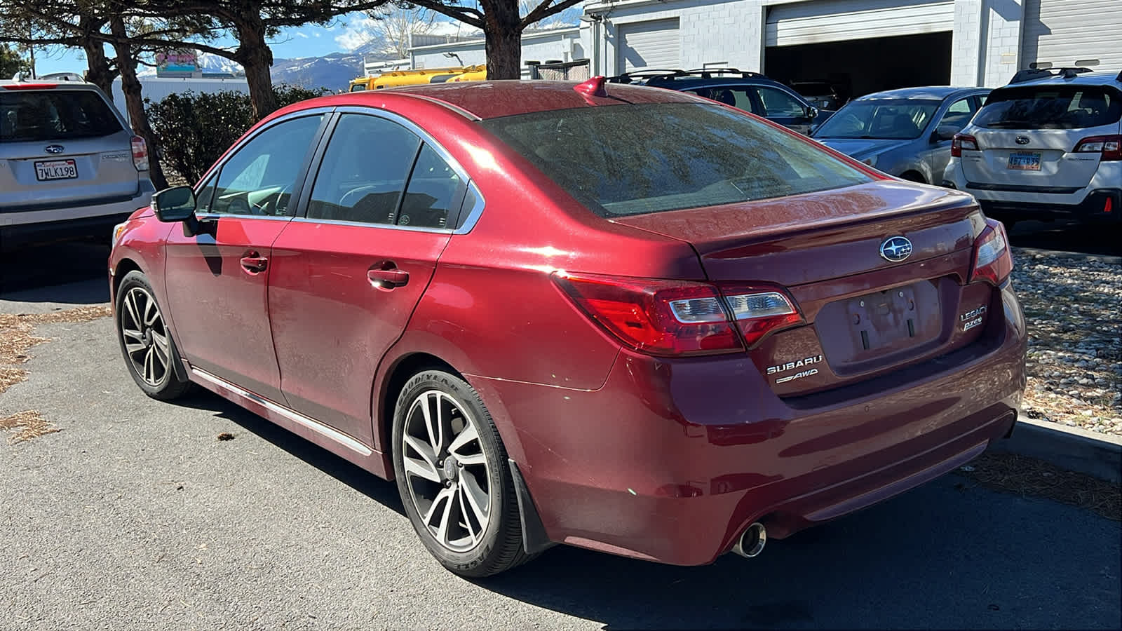 Thumbnail: 2017 Subaru Legacy - 10