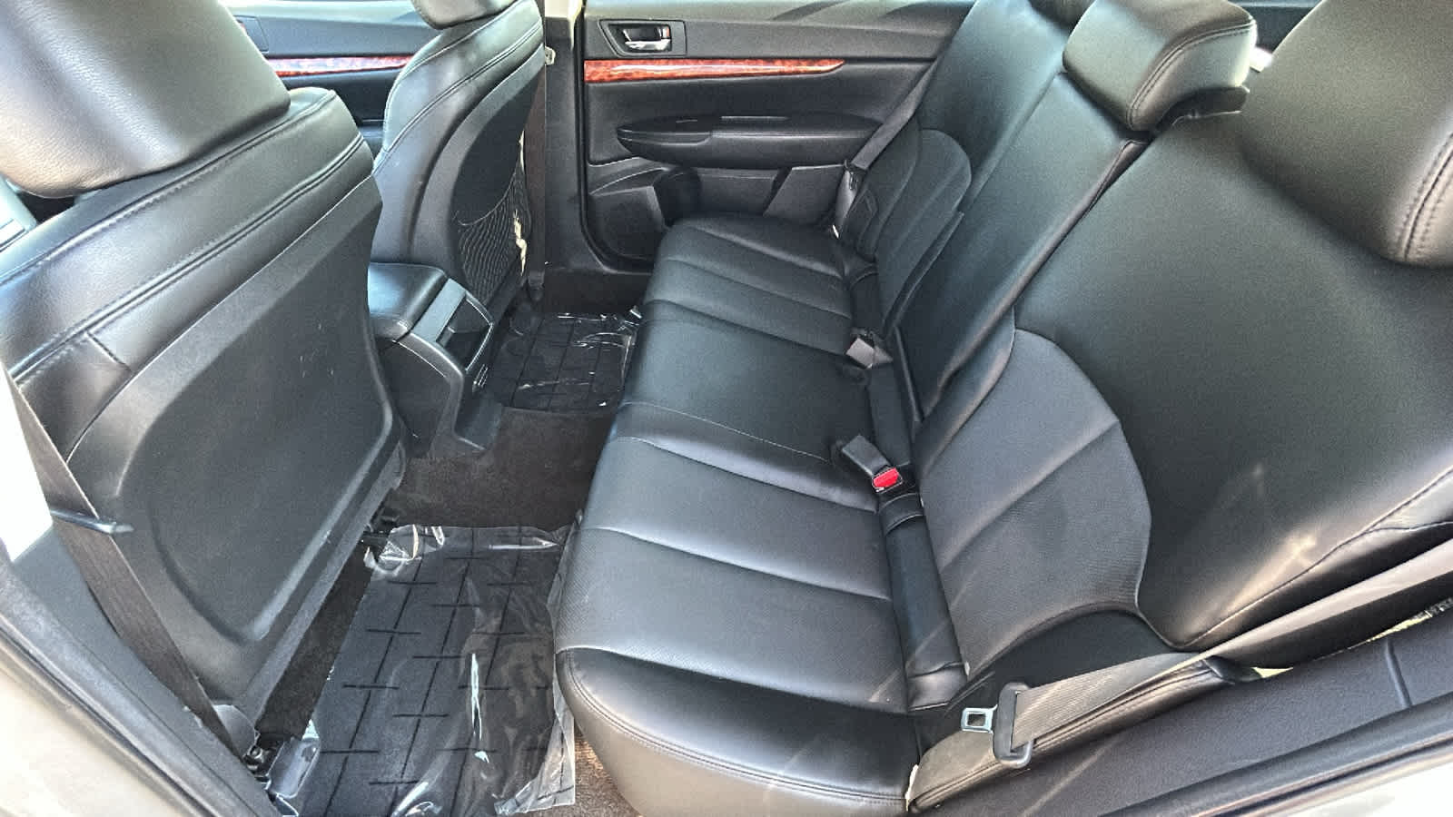 Thumbnail: 2011 Subaru Outback - 25