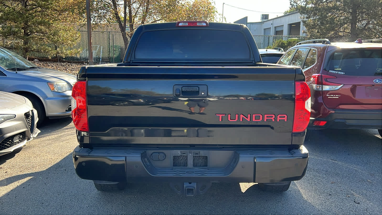 Thumbnail: 2018 Toyota Tundra - 15
