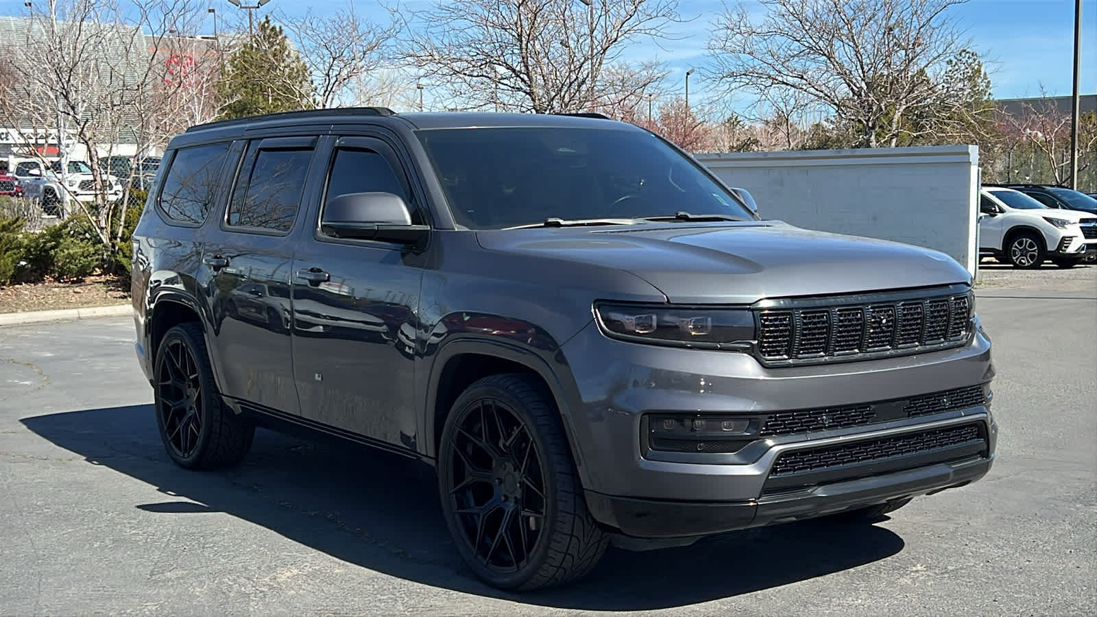 Thumbnail: 2022 Jeep Grand Wagoneer - 3