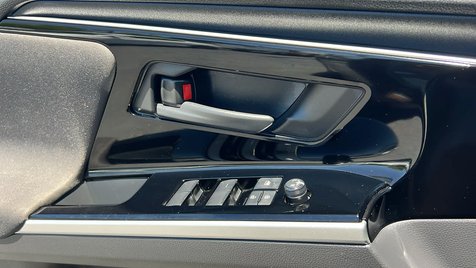 Thumbnail: 2024 Subaru Solterra - 22