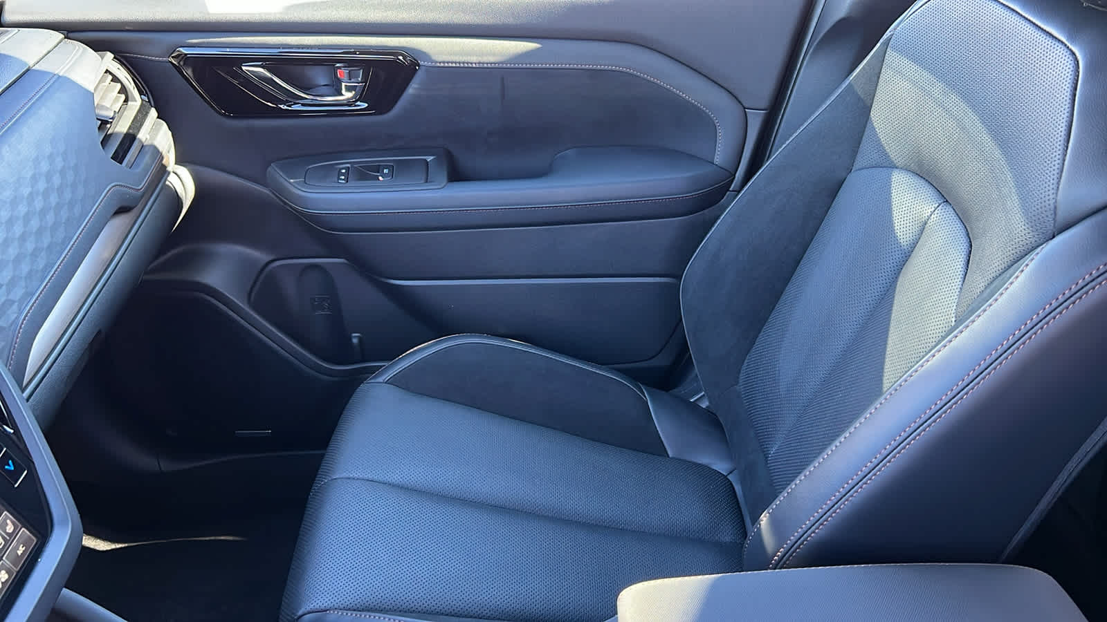 Thumbnail: 2026 Subaru Forester - 12