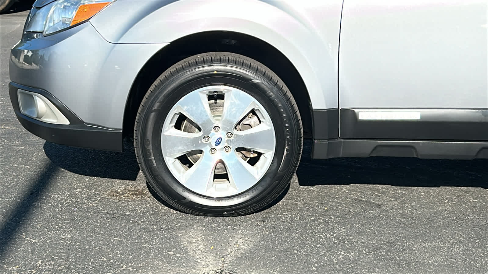 Thumbnail: 2011 Subaru Outback - 10