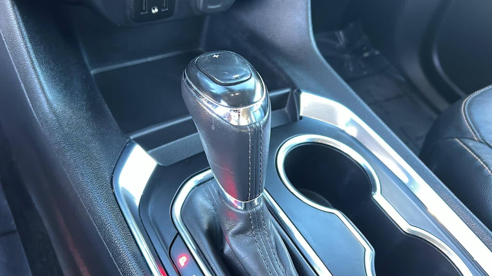 Thumbnail: 2020 Chevrolet Traverse - 13