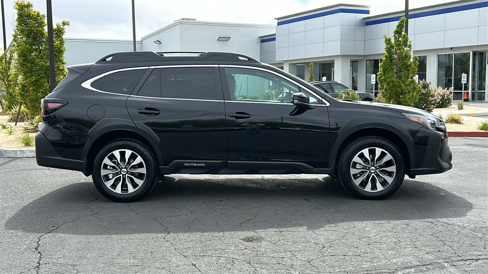 Thumbnail: 2025 Subaru Outback - 5