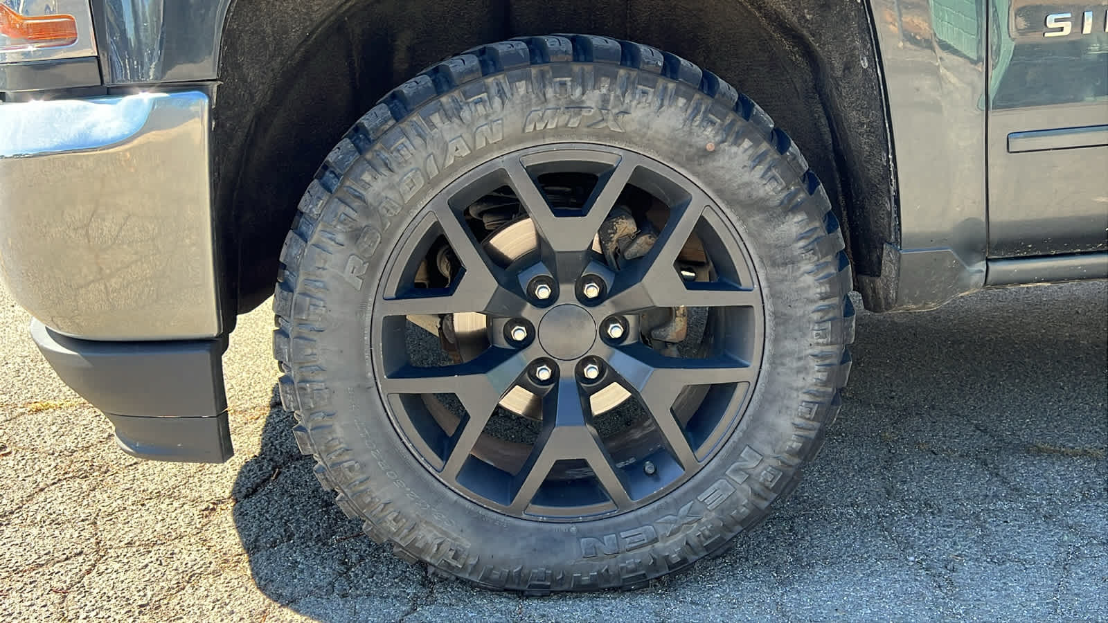 Thumbnail: 2019 Chevrolet Silverado 1500 - 19