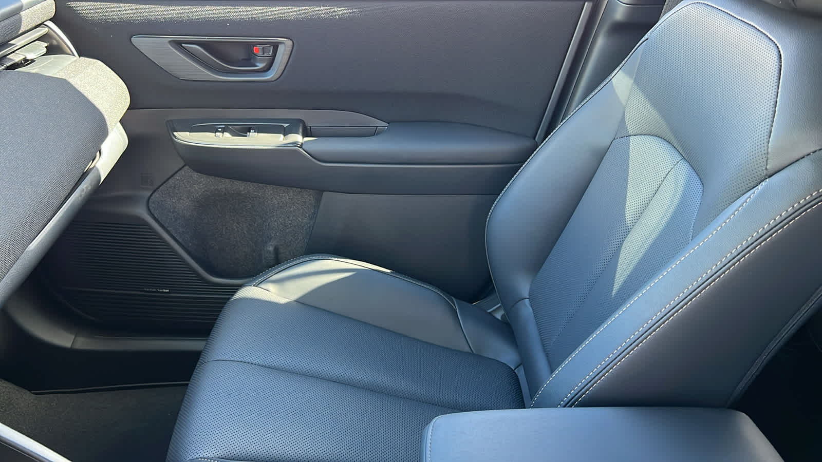 Thumbnail: 2026 Subaru Outback - 12