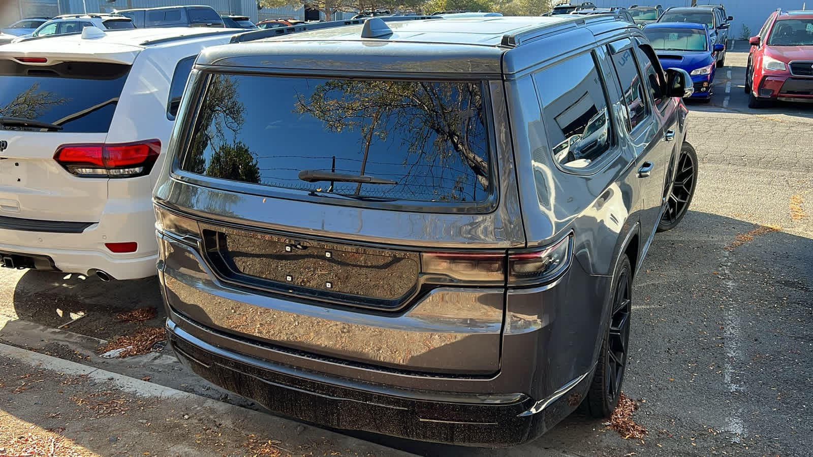 Thumbnail: 2022 Jeep Grand Wagoneer - 12