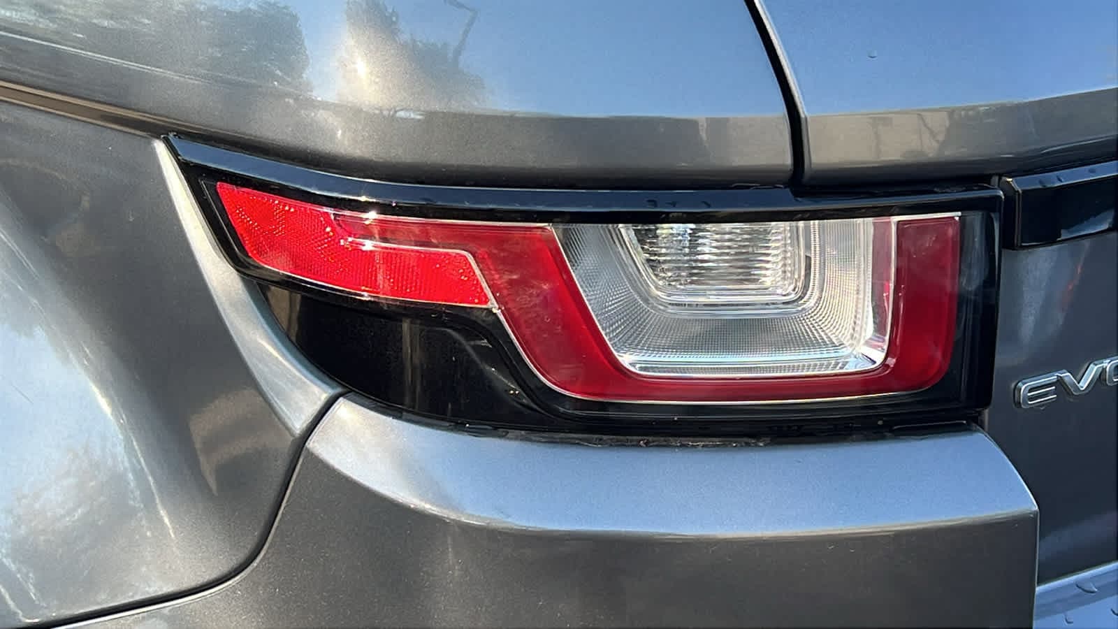 Thumbnail: 2017 Land Rover Range Rover Evoque - 11