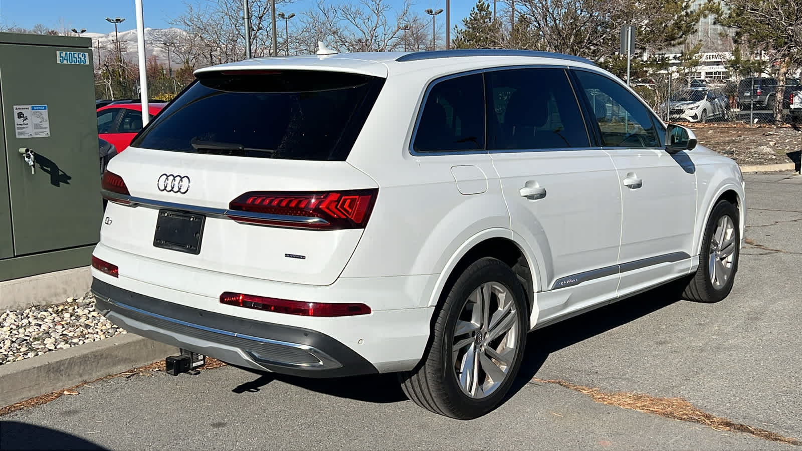 Thumbnail: 2020 Audi Q7 - 11