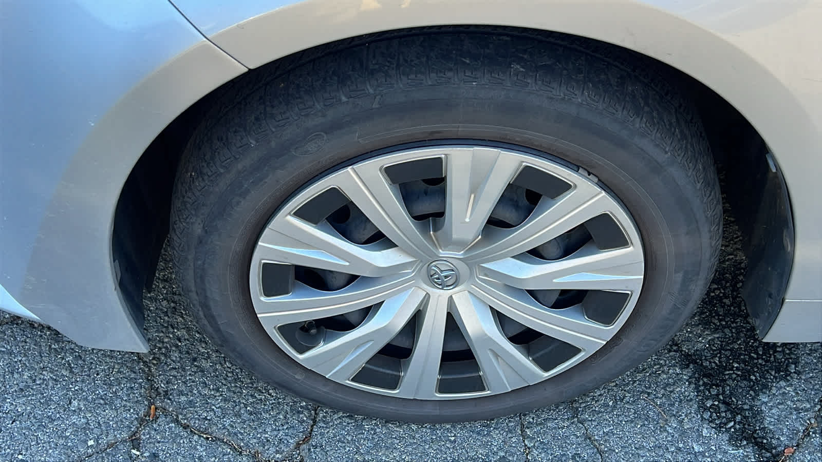Thumbnail: 2020 Toyota Corolla - 3