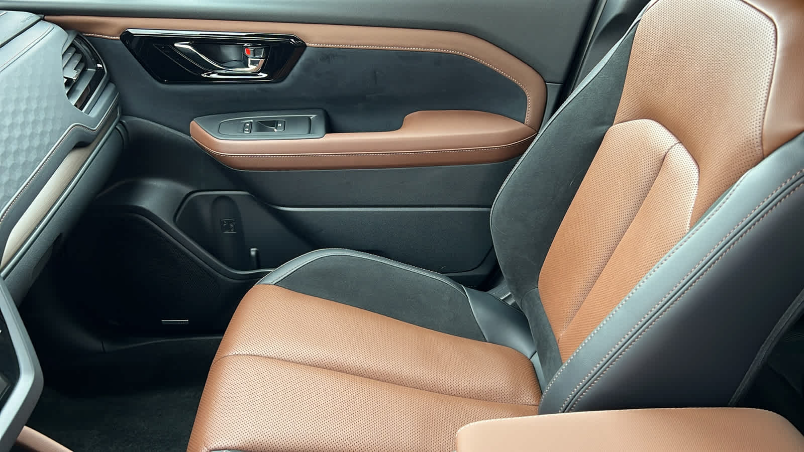 Thumbnail: 2026 Subaru Forester - 12