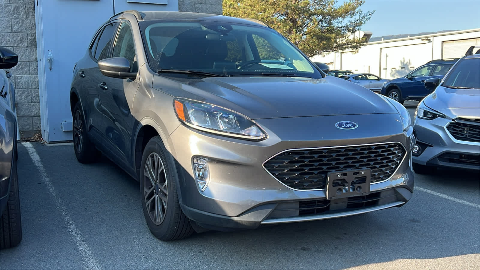 Thumbnail: 2022 Ford Escape - 3