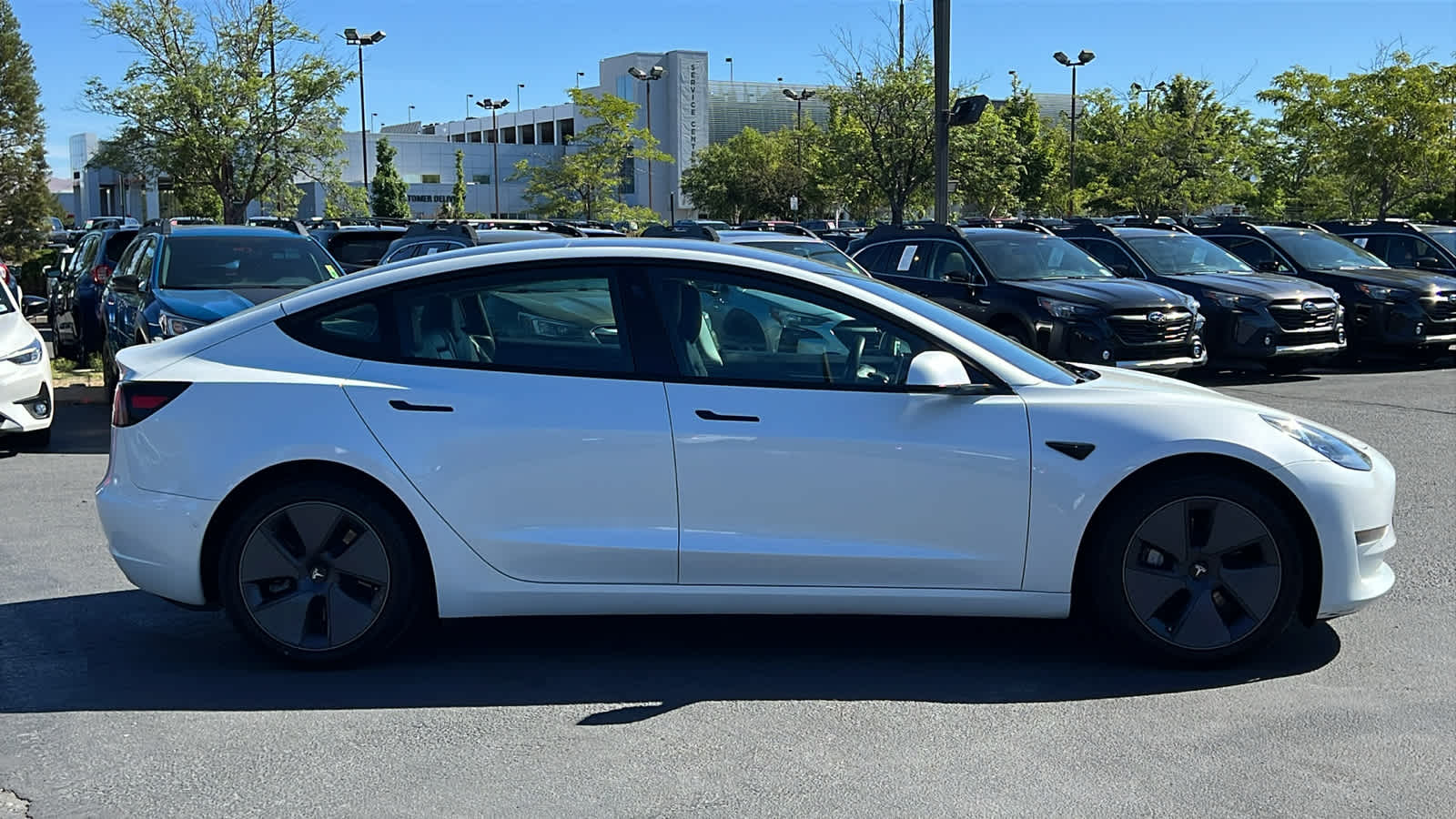 Thumbnail: 2022 Tesla Model 3 - 4