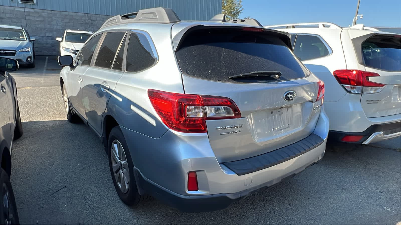 Thumbnail: 2017 Subaru Outback - 16