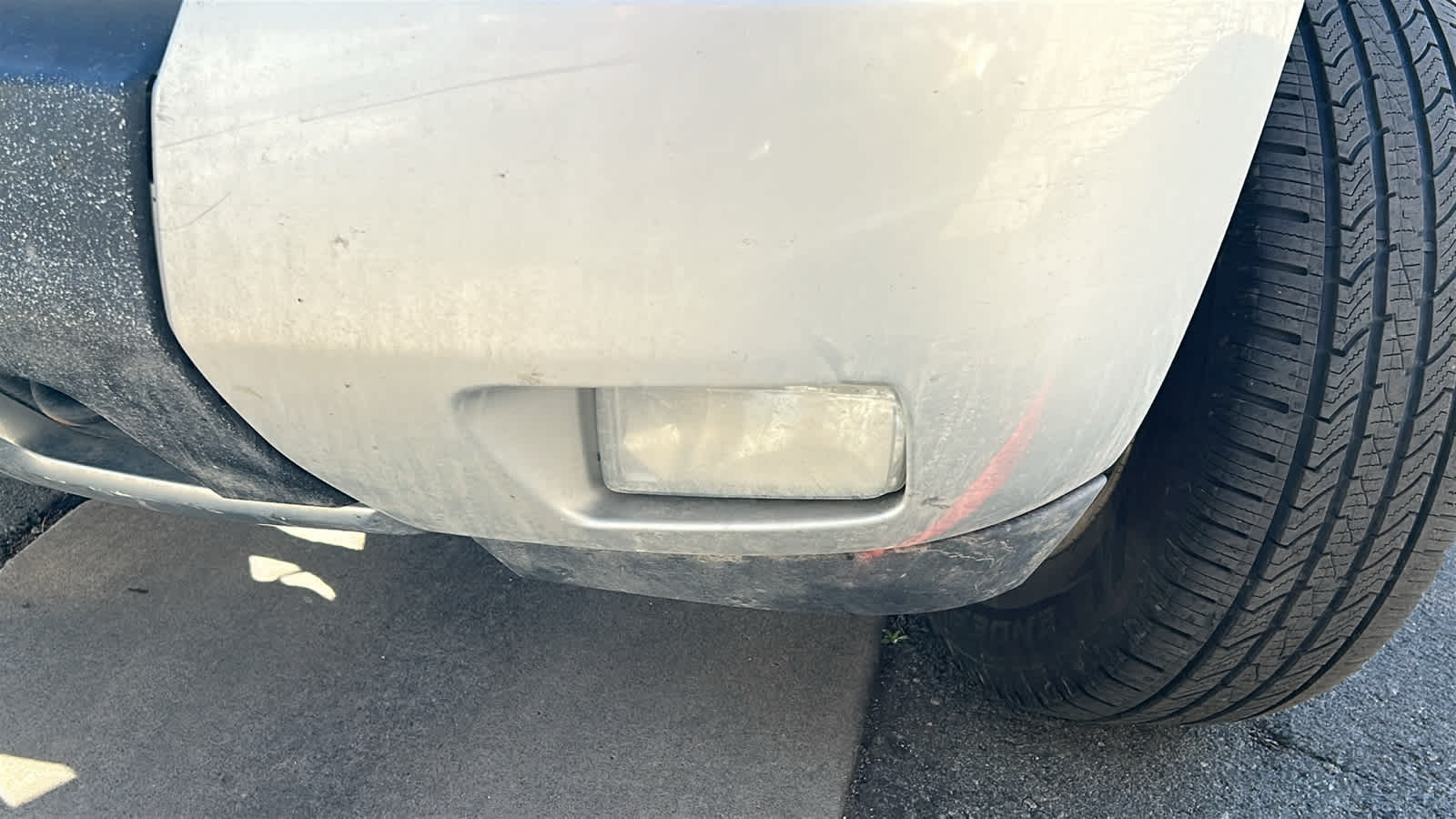 Thumbnail: 2011 Chevrolet Tahoe - 3