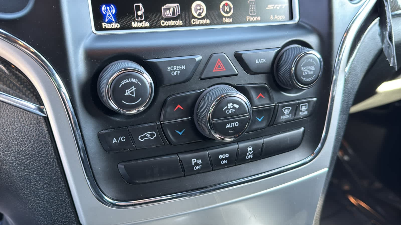 Thumbnail: 2014 Jeep Grand Cherokee - 14