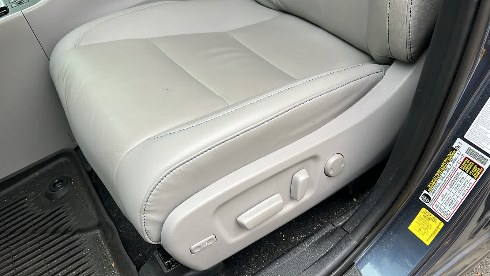 Thumbnail: 2019 Toyota Highlander - 12