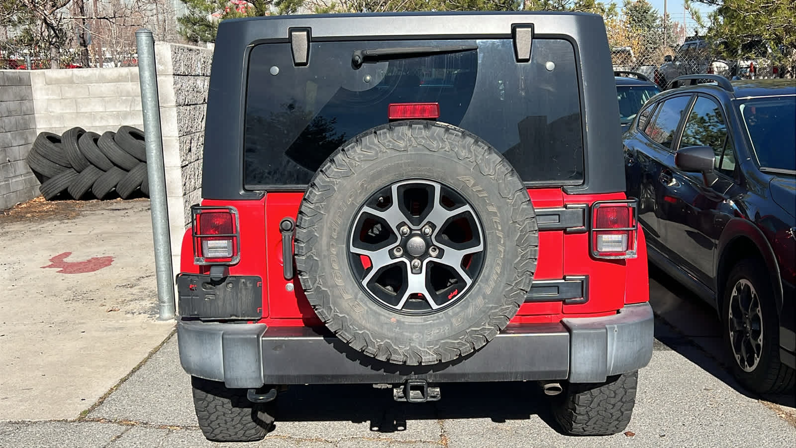 Thumbnail: 2017 Jeep Wrangler - 13