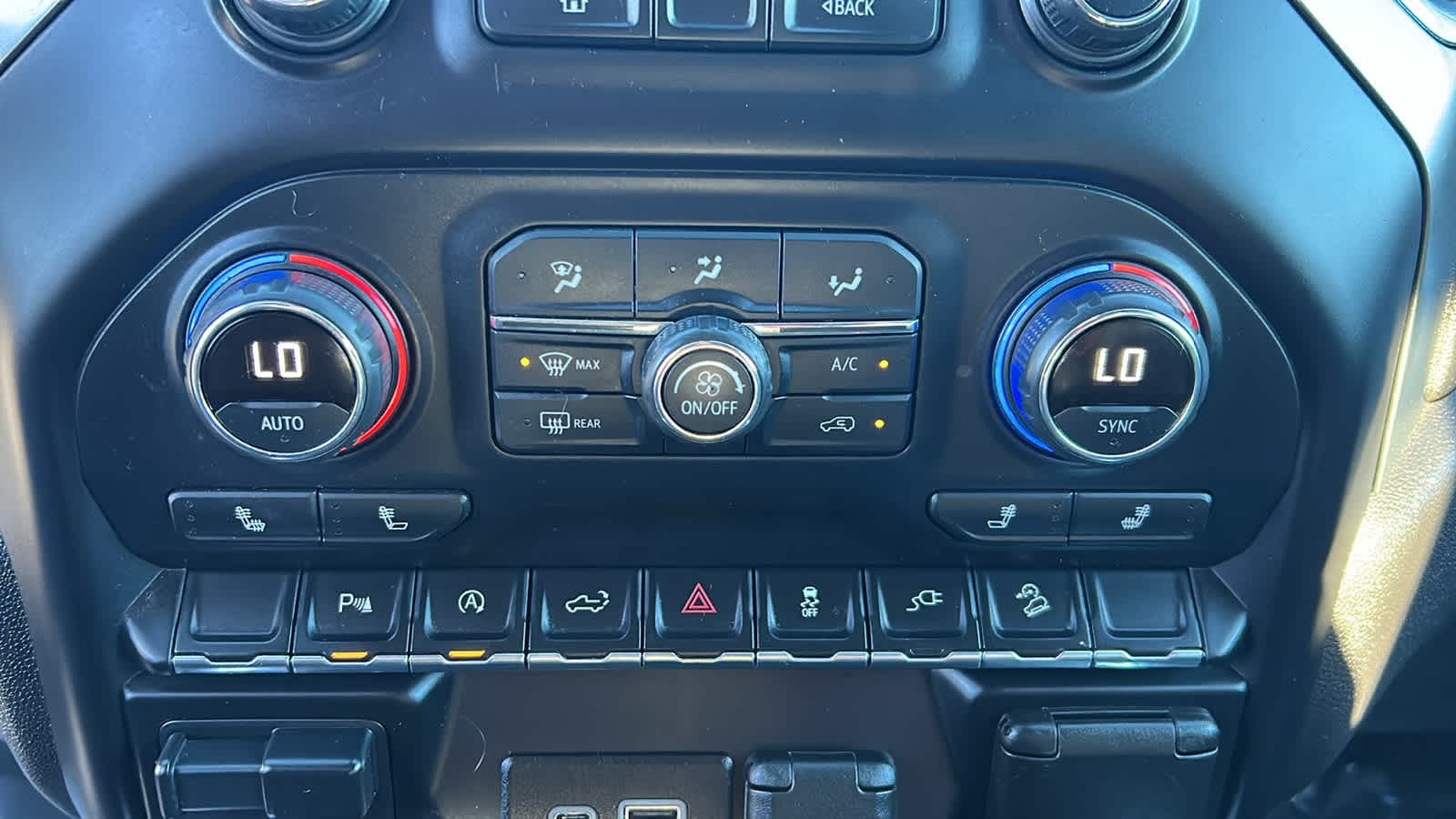 Thumbnail: 2021 Chevrolet Silverado 1500 - 13