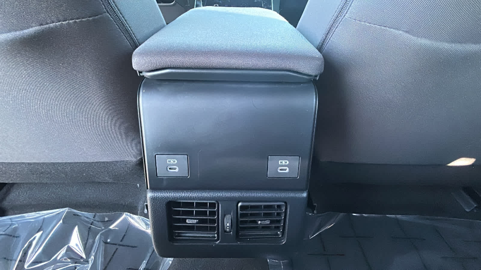 Thumbnail: 2025 Subaru Solterra - 26