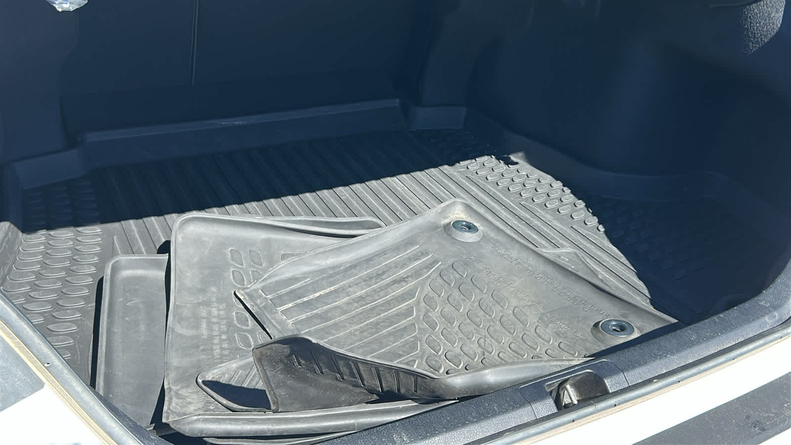 Thumbnail: 2021 Toyota Camry - 27