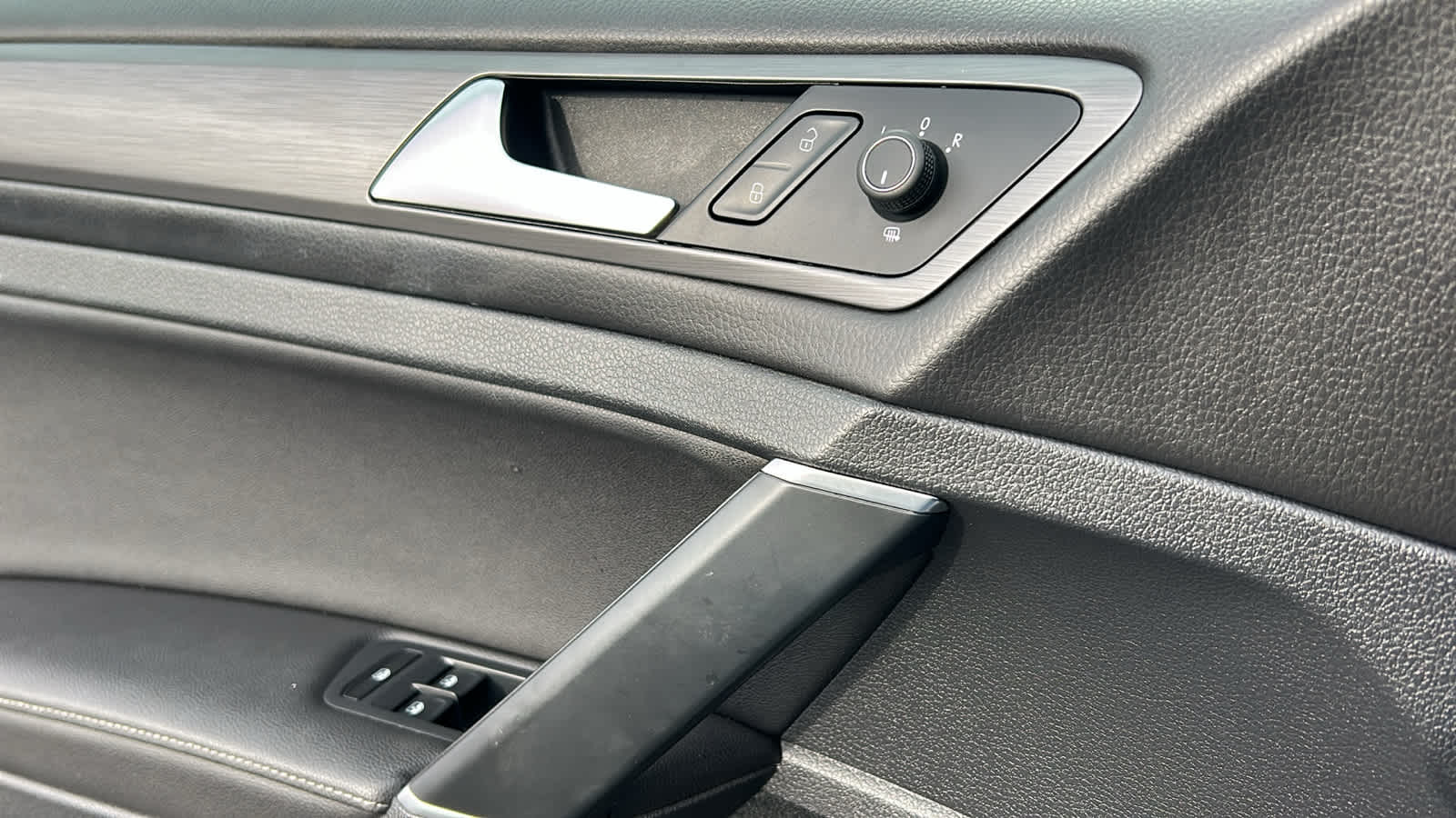 Thumbnail: 2020 Volkswagen Golf - 22