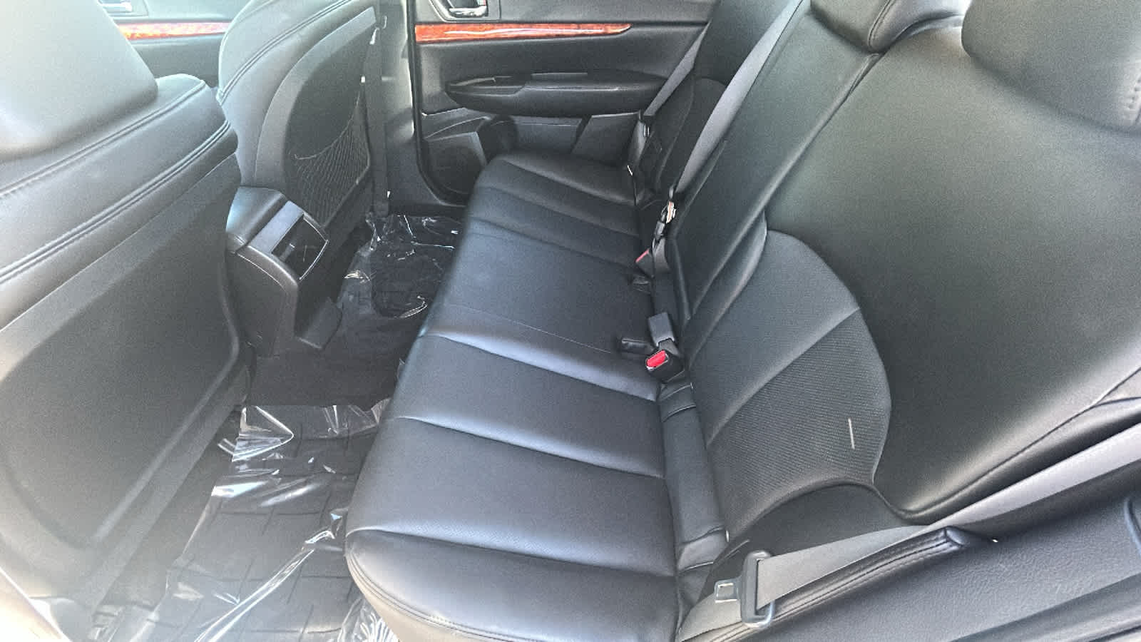 Thumbnail: 2010 Subaru Outback - 23