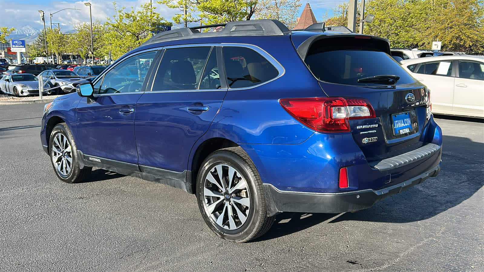 Thumbnail: 2017 Subaru Outback - 7