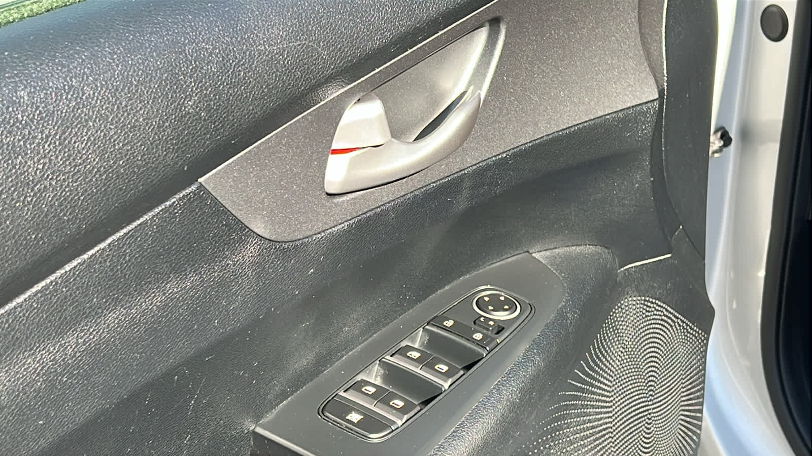 Thumbnail: 2019 Kia Forte - 22