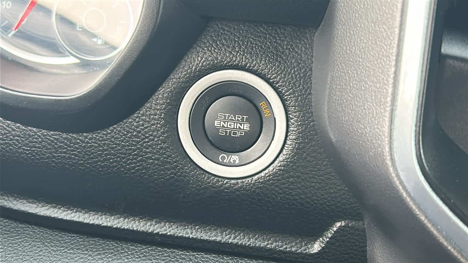 Thumbnail: 2023 RAM 1500 - 17