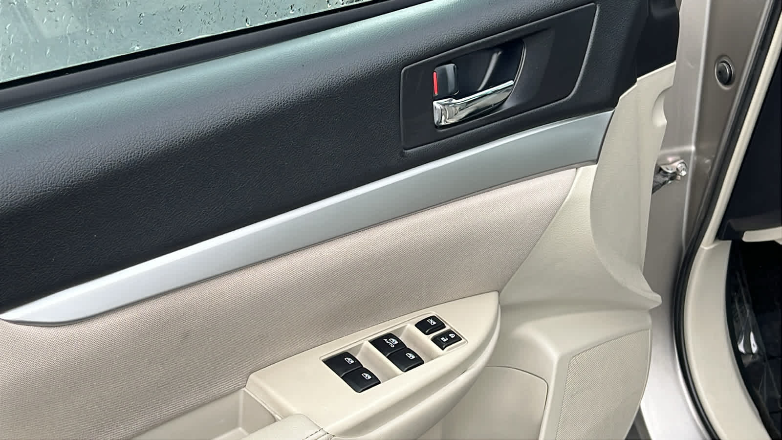 Thumbnail: 2014 Subaru Outback - 21