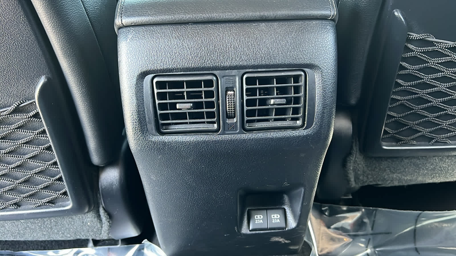 Thumbnail: 2020 Toyota 4Runner - 25