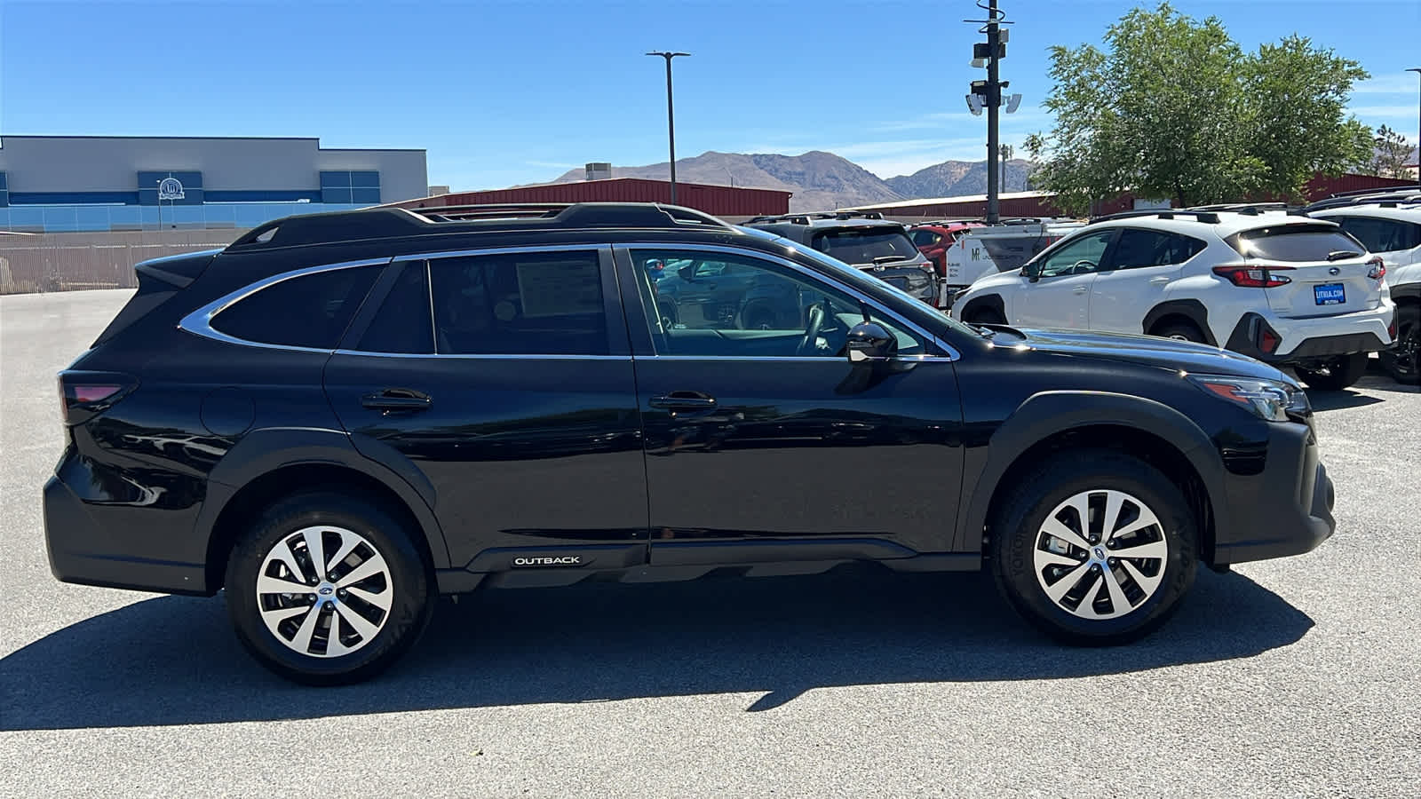 Thumbnail: 2025 Subaru Outback - 4