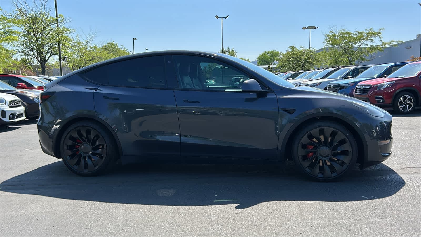 Thumbnail: 2022 Tesla Model Y - 4