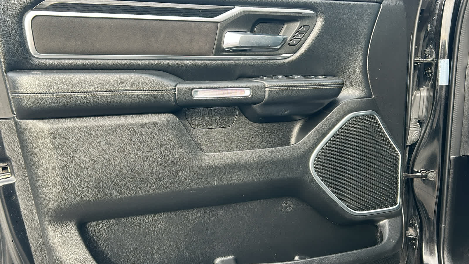 Thumbnail: 2023 RAM 1500 - 23