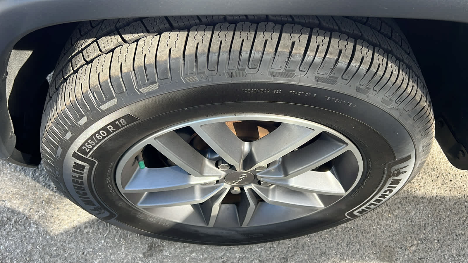 Thumbnail: 2021 Jeep Grand Cherokee - 21