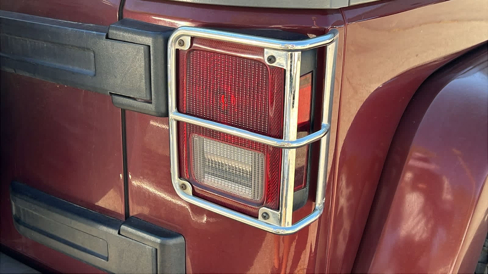 Thumbnail: 2010 Jeep Wrangler - 13