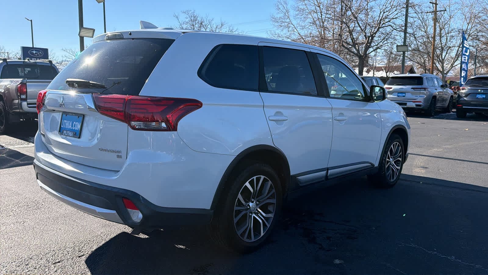 Thumbnail: 2018 Mitsubishi Outlander - 5