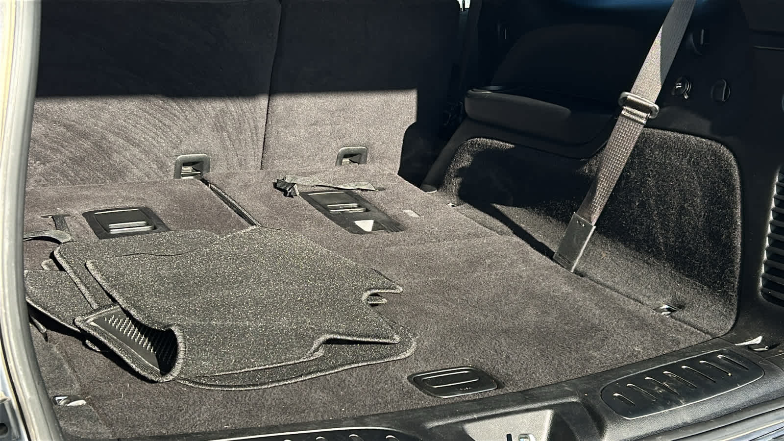 Thumbnail: 2021 Dodge Durango - 27