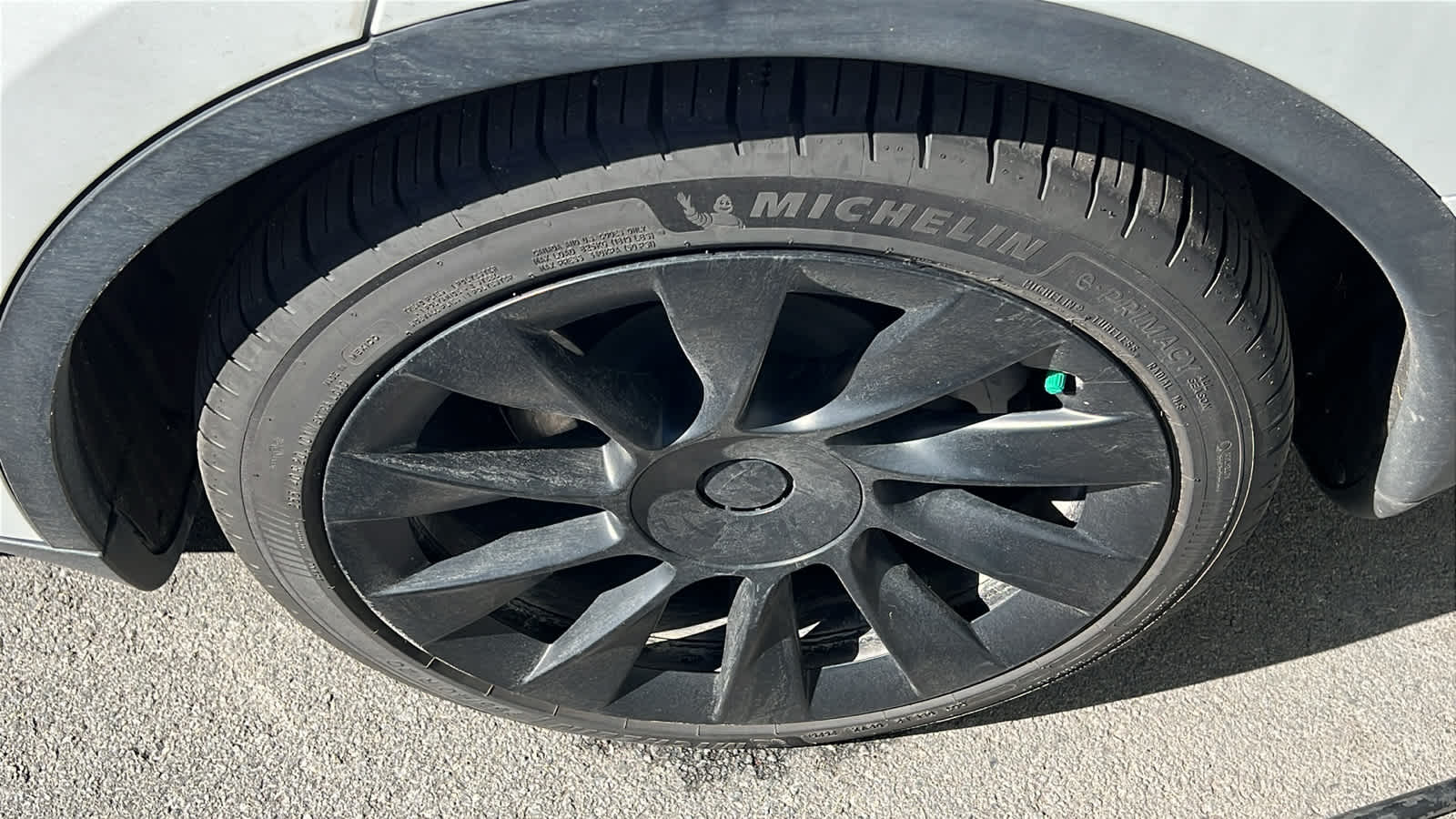 Thumbnail: 2023 Tesla Model Y - 15