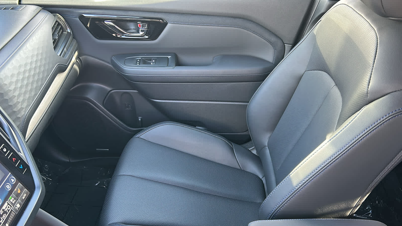 Thumbnail: 2025 Subaru Forester - 12